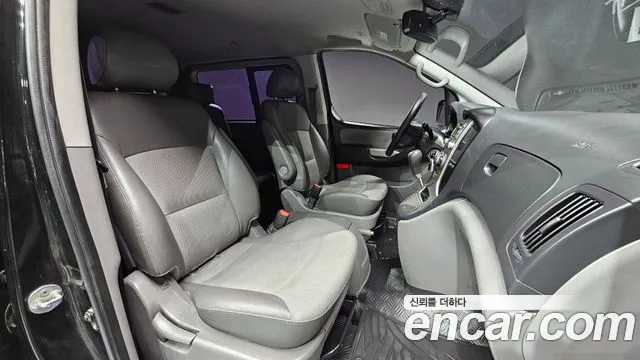 Hyundai Starex 2012 — фото 10
