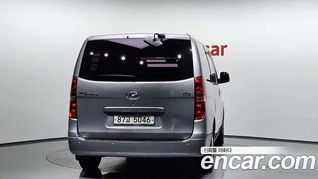 Hyundai Starex 2013 — фото 4
