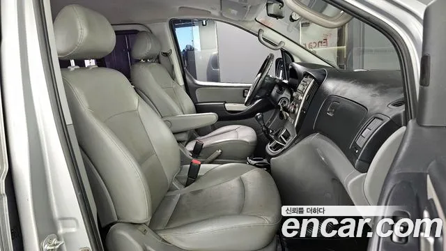 Hyundai Starex 2013 — фото 10