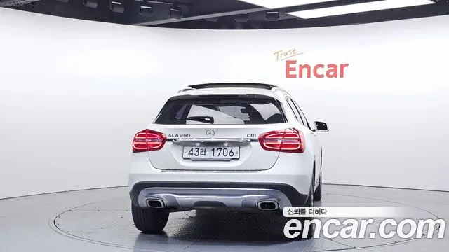 Mercedes-Benz GLA-Class 2015 — фото 4