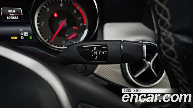 Mercedes-Benz GLA-Class 2015 — фото 9