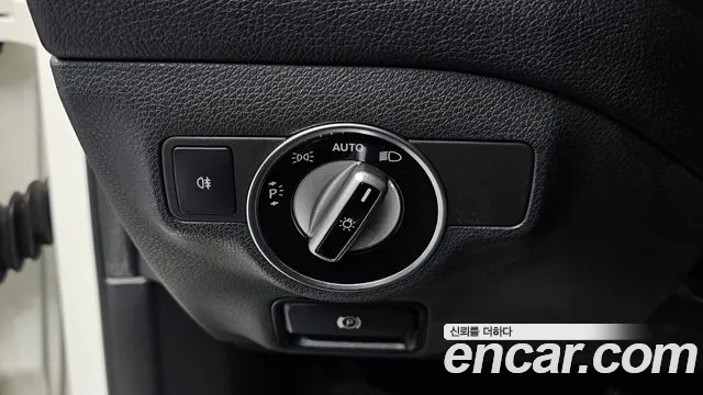 Mercedes-Benz GLA-Class 2015 — фото 13