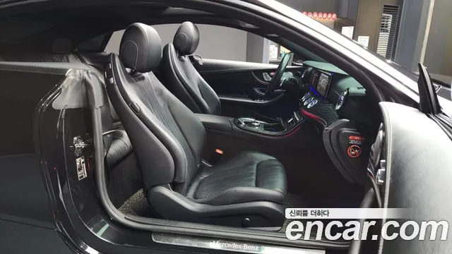 Mercedes-Benz E-Class 2020 — фото 11