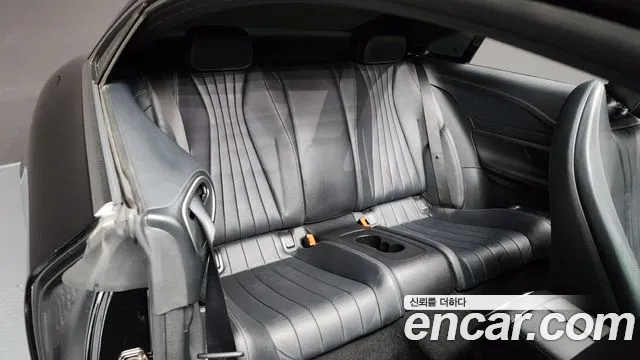 Mercedes-Benz E-Class 2020 — фото 12