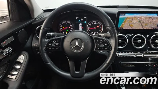 Mercedes-Benz C-Class 2019 — фото 13