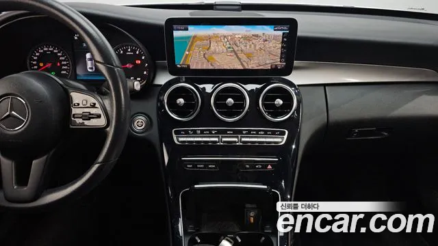 Mercedes-Benz C-Class 2019 — фото 14