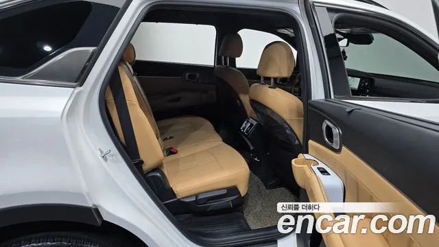 Kia Sorento 2023 — фото 12