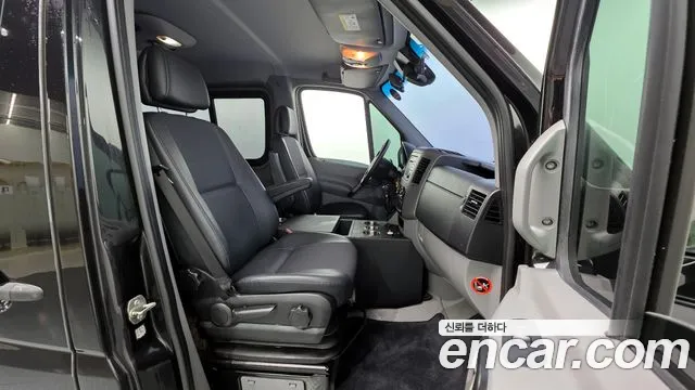 Mercedes-Benz Sprinter 2017 — фото 10