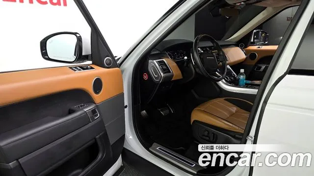 Land Rover Range Rover Sport 2022 — фото 10