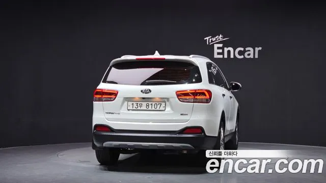 Kia Sorento 2015 — фото 4