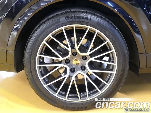 Porsche Cayenne 2021 — фото 5