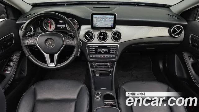 Mercedes-Benz GLA-Class 2015 — фото 6