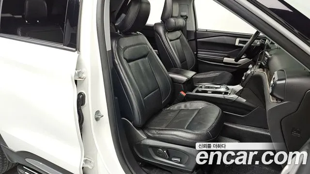 Ford Explorer 2020 — фото 10
