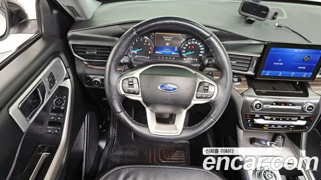 Ford Explorer 2020 — фото 13