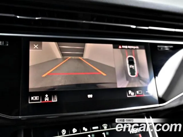 Audi Q7 2021 — фото 17
