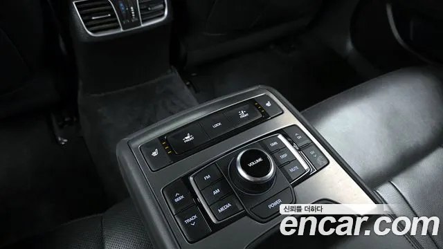 Hyundai Genesis 2016 — фото 18