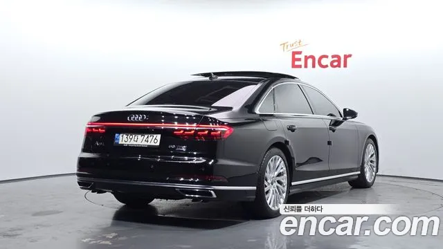 Audi A8 2021 — фото 2