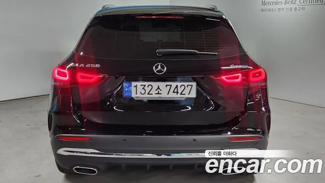 Mercedes-Benz GLA-Class 2023 — фото 4
