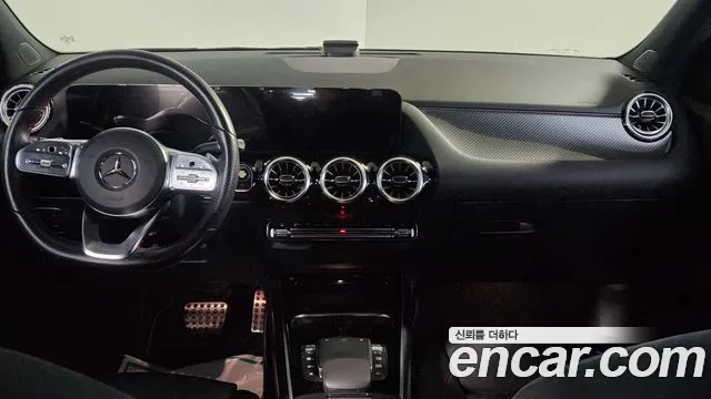 Mercedes-Benz GLA-Class 2023 — фото 7