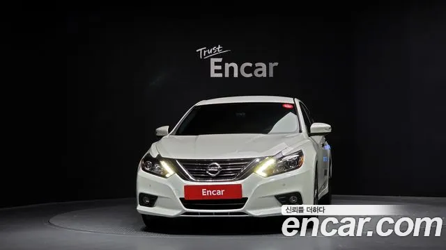 Nissan Altima 2017 — фото 3