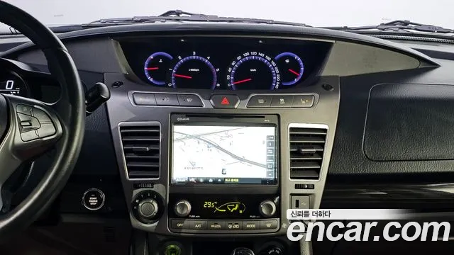 KG_Mobility_Ssangyong KORANDO 2016 — фото 16