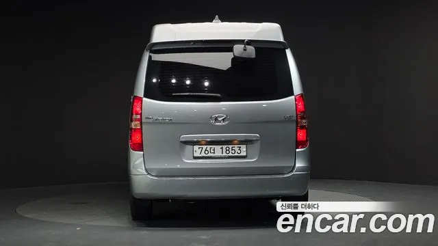 Hyundai Starex 2019 — фото 4
