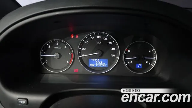 Hyundai Starex 2019 — фото 8