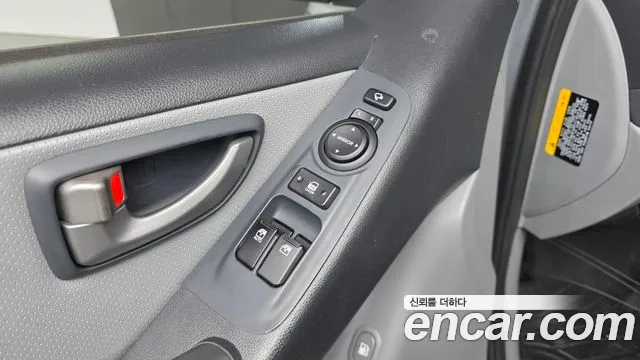 Hyundai Starex 2019 — фото 12