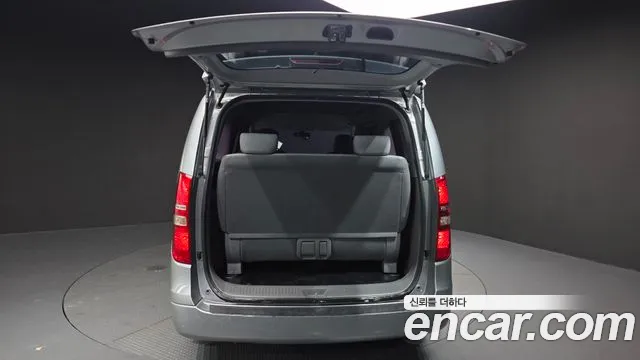 Hyundai Starex 2019 — фото 20