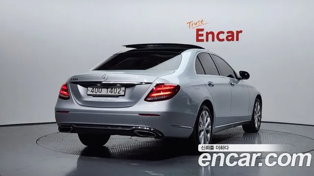 Mercedes-Benz E-Class 2017 — фото 2