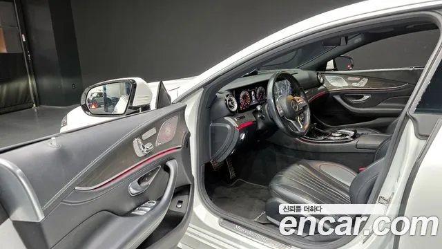 Mercedes-Benz CLS-Class 2020 — фото 11
