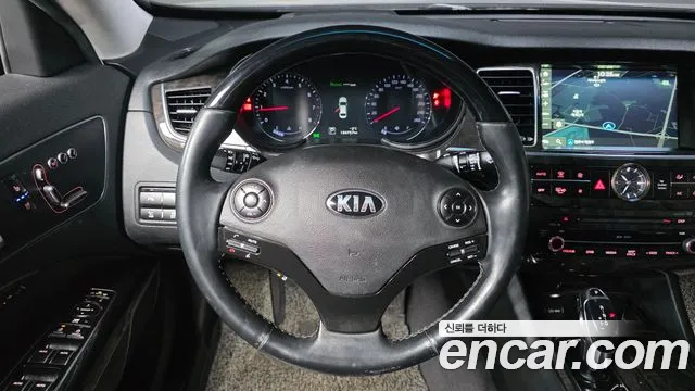 Kia K9 2016 — фото 13