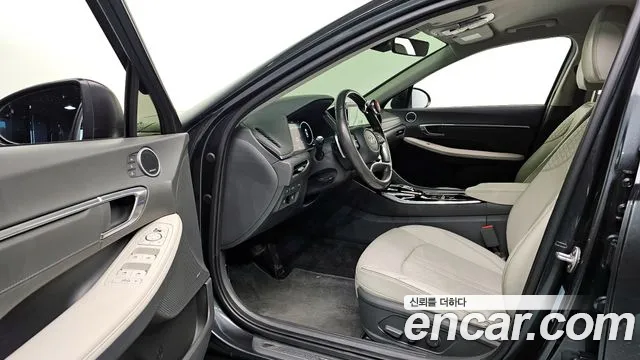 Hyundai Sonata 2022 — фото 11