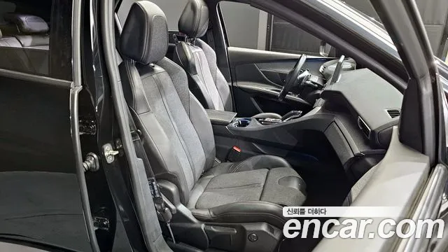 Peugeot 3008 2018 — фото 12