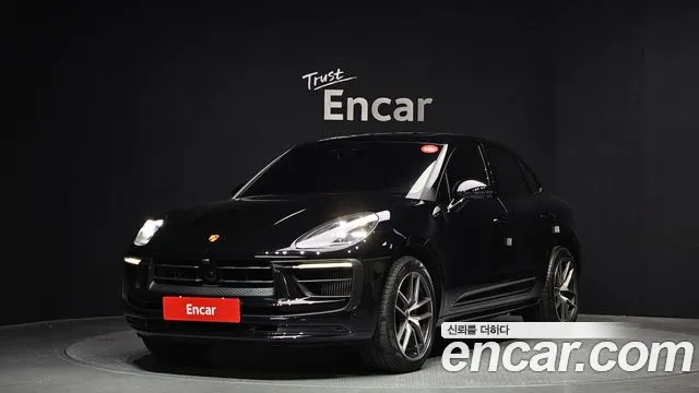 Porsche Macan 2022 — фото 1