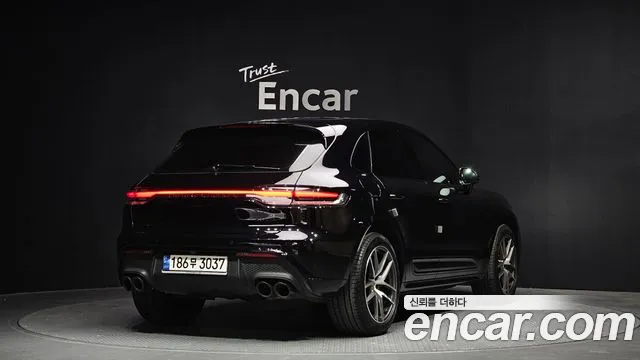 Porsche Macan 2022 — фото 2