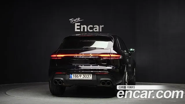 Porsche Macan 2022 — фото 4