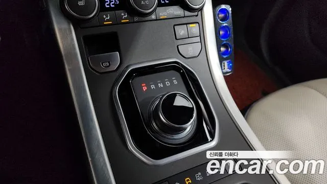 Land Rover Range Rover Evoque 2019 — фото 9