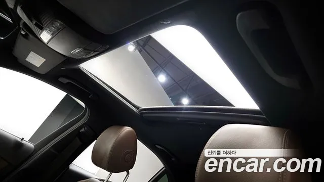 Mercedes-Benz E-Class 2021 — фото 17