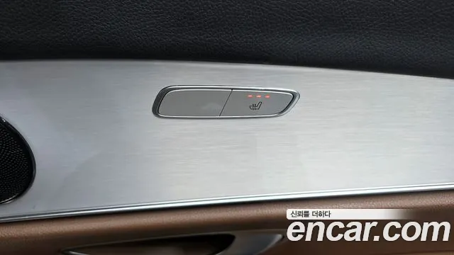 Mercedes-Benz E-Class 2021 — фото 18