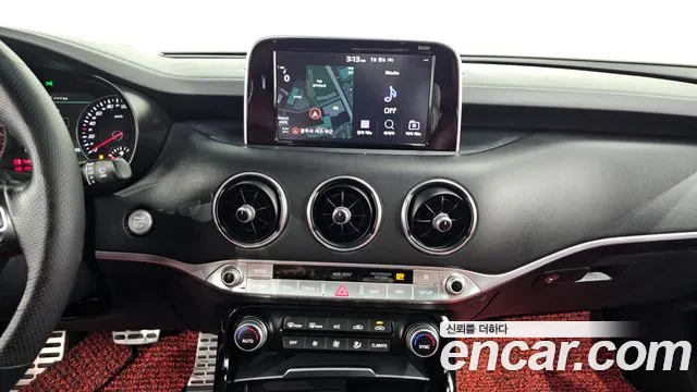 Kia Stinger 2018 — фото 14