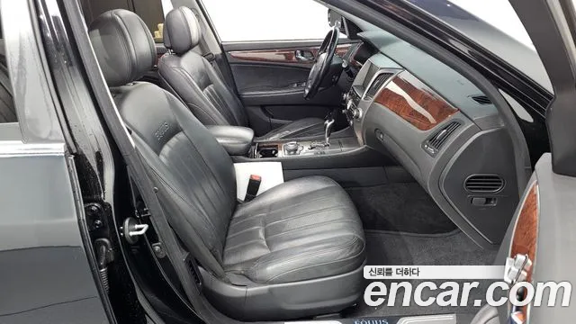 Hyundai Equus 2010 — фото 10