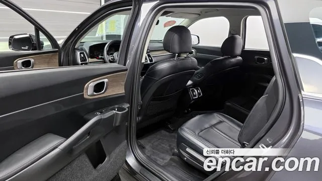 Kia Sorento 2021 — фото 11