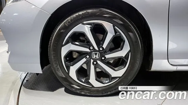 Honda Accord 2017 — фото 5
