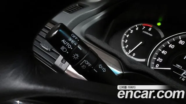 Honda Accord 2017 — фото 19