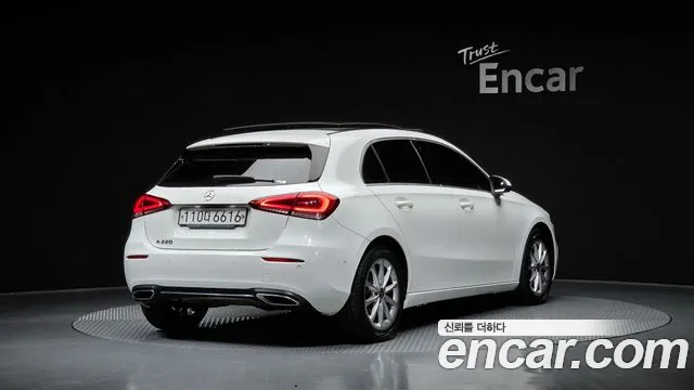 Mercedes-Benz A-Class 2019 — фото 2