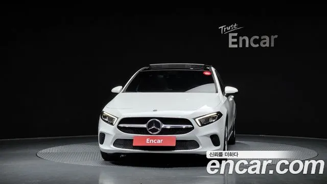 Mercedes-Benz A-Class 2019 — фото 3
