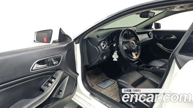 Mercedes-Benz CLA-Class 2018 — фото 10