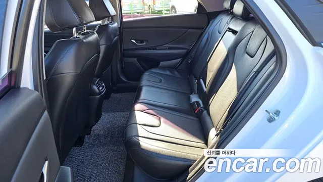 Hyundai AVANTE 2021 — фото 12
