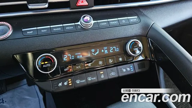 Hyundai AVANTE 2021 — фото 17